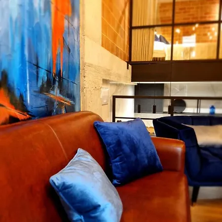Two-level Catchy Loft & Castle * Alicante
